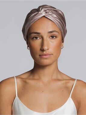 Luxe Silk Mulberry Silk Bonnet